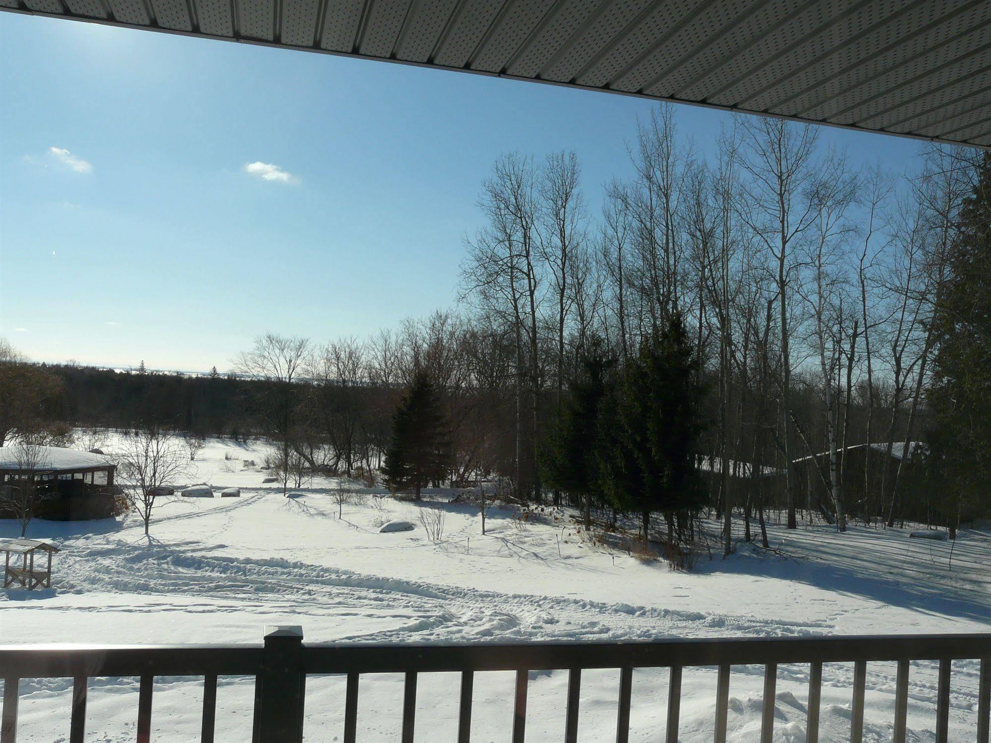 Auberge Des Gallant Rigaud Exterior foto